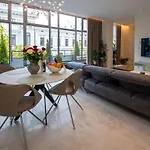 Pietryna - Private Sauna & Jacuzzi - Centrum, Piotrkowska Apartment