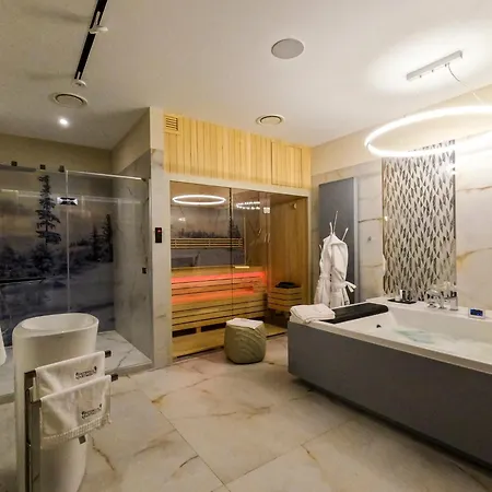 Pietryna - Private Sauna & Jacuzzi - Centrum, Piotrkowska Chillinlodz Appartement